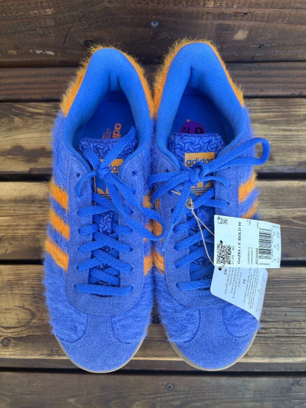adidas Gazelle Bold Fuzzy Faux Fur Platform Sneakers Blue Orange JS3906 NWT
